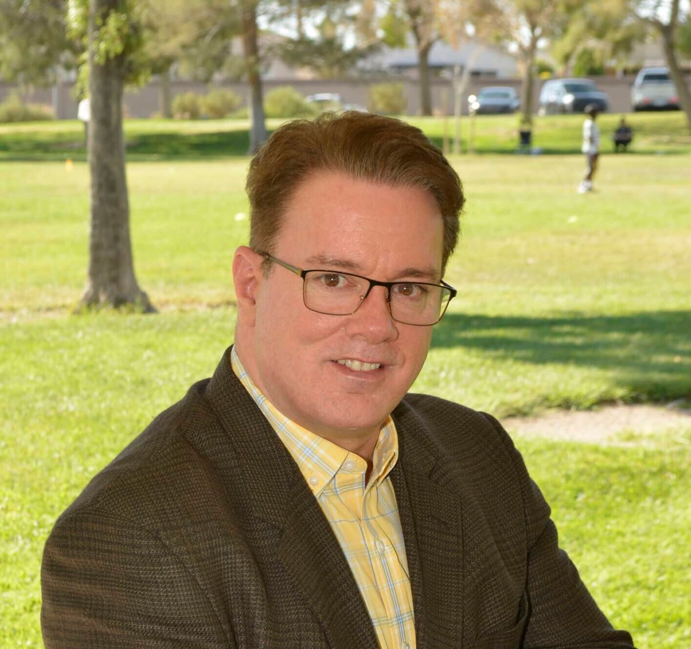 David Linton, NP, always goes above and beyond for his patients, regularly getting good feedback and awards, even when he was still a nurse. In 2019, he was honored by the Las Vegas Metro Chamber of Commerce with the Customer Service Excellence Award.